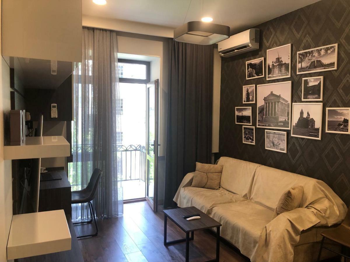 Apartment On Moskovyan 31 Yerevan Exterior photo